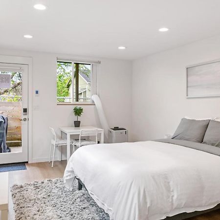 Modern Apartment Near Light Rail Seattle Dış mekan fotoğraf